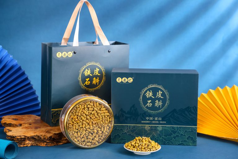 石斛煲汤加什么料最养人？这4种搭配绝了